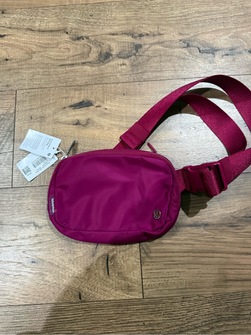 lululemon athletica Magenta Belt Bag